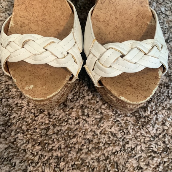 Qupid Wedges - Picture 6 of 6